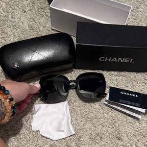 CHANEL Black Oversized Sunglasses